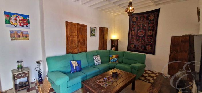 Image No.3-3 Bed Property for sale