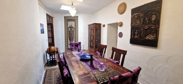 Image No.6-3 Bed Property for sale
