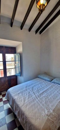 Image No.11-3 Bed Property for sale