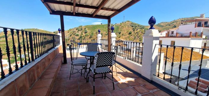 Image No.2-3 Bed Property for sale