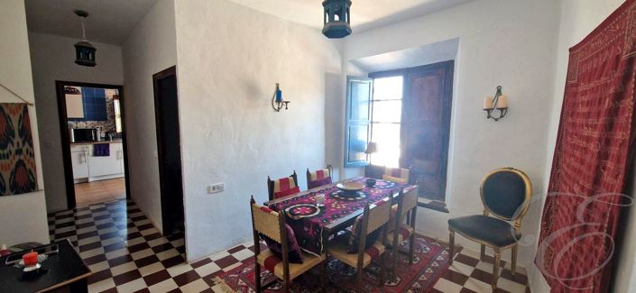 Image No.6-3 Bed Property for sale