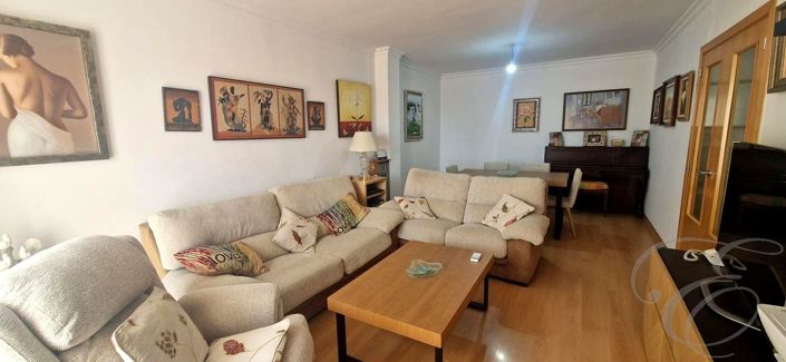 Image No.8-4 Bed Property for sale