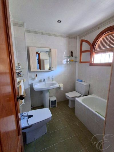 Image No.12-Propriété de 4 chambres à vendre à Loja