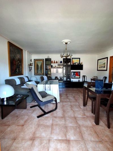 Image No.3-Propriété de 4 chambres à vendre à Loja