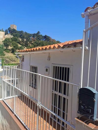 Image No.2-2 Bed Property for sale