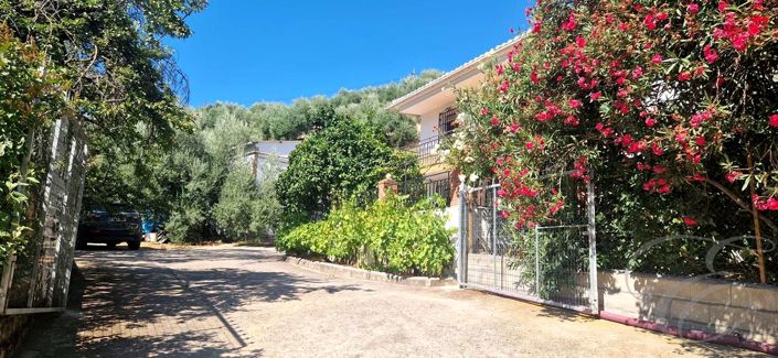 Image No.2-Propriété de 5 chambres à vendre à Iznájar