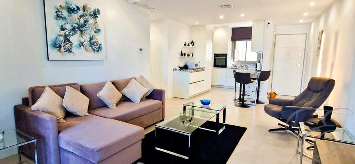 Image No.7-3 Bed Property for sale