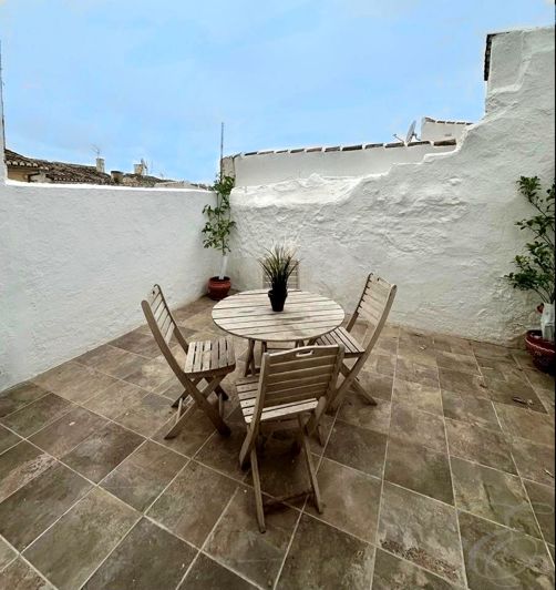 Image No.11-4 Bed Property for sale