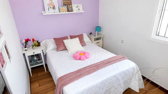 Image No.9-3 Bed Property for sale