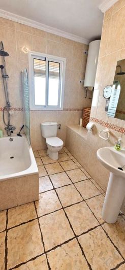 Image No.14-4 Bed Property for sale