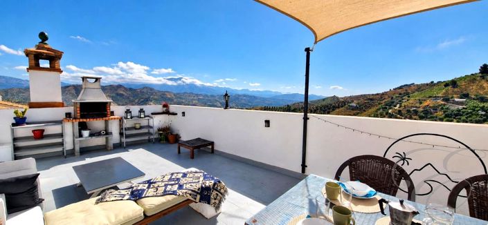 Image No.21-4 Bed Property for sale