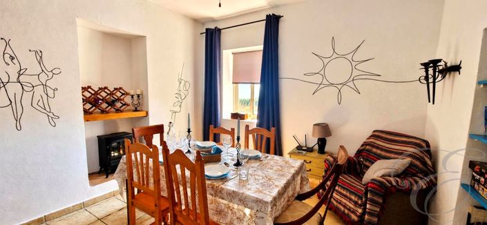 Image No.5-4 Bed Property for sale