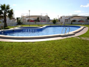3-Communal-swimming-pool-Calle-Marina-66A--Personalizado-