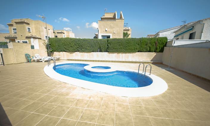 Image No.4-Villa de 2 chambres à vendre à La Marina