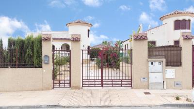 Villa-for-sale-in-Urb-La-Marina--27---Portals-