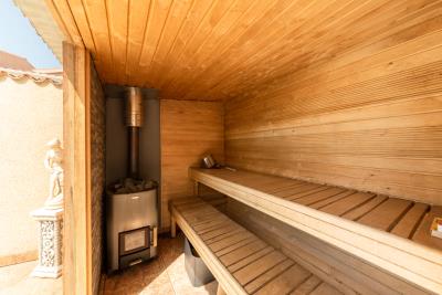 4-sauna