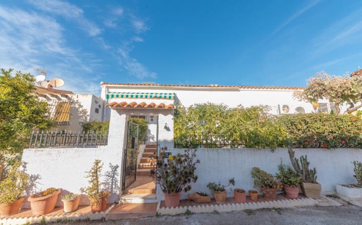 Image No.2-2 Bed Townhouse for sale