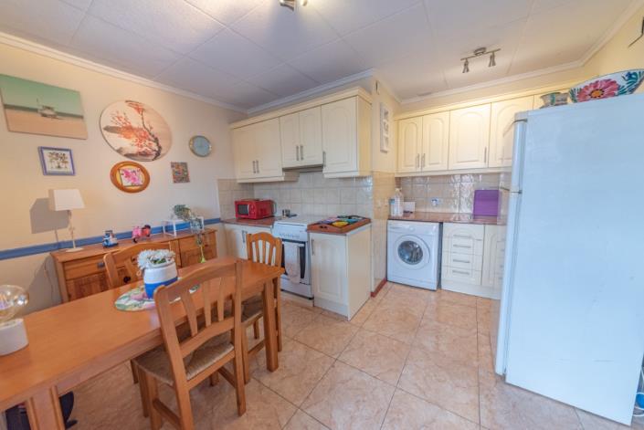 Image No.5-2 Bed Townhouse for sale