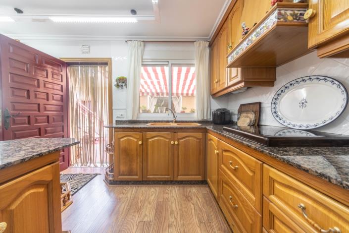 Image No.11-5 Bed Villa for sale