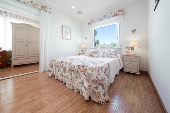 Image No.18-5 Bed Villa for sale