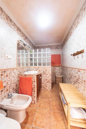 Image No.28-5 Bed Villa for sale