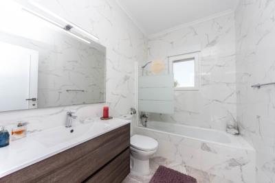 Detached-Villa-for-Sale-in-Costa-Blanca--15---Kyero---Canva-