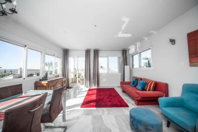 Detached-Villa-for-Sale-in-Costa-Blanca--19---Kyero---Canva-