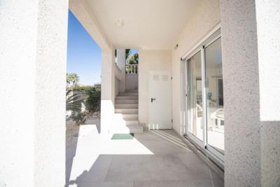Detached-Villa-for-Sale-in-Costa-Blanca--24---Kyero---Canva-