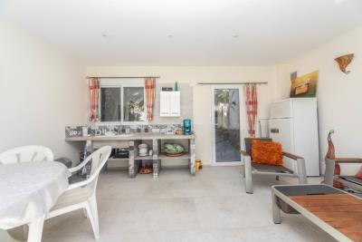 Detached-Villa-for-Sale-in-Costa-Blanca--34---Kyero---Canva-