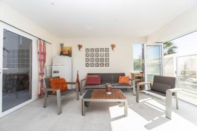 Detached-Villa-for-Sale-in-Costa-Blanca--35---Kyero---Canva-