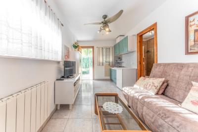 Detached-Property-for-Sale-in-La-Marina--16---Canva-