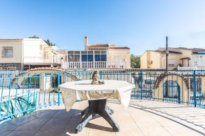 Detached-Property-for-Sale-in-La-Marina--28---Canva-
