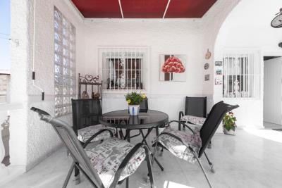 Detached-Property-for-sale-in-La-Marina--7---Canva-