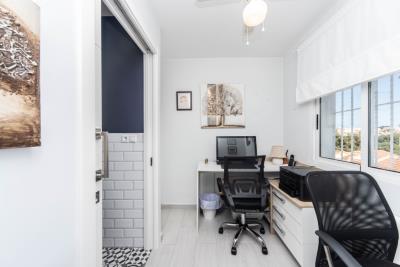 Detached-Property-for-sale-in-La-Marina--17---Canva-