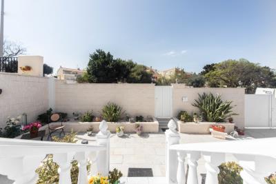 Detached-Property-for-sale-in-La-Marina--40---Canva-