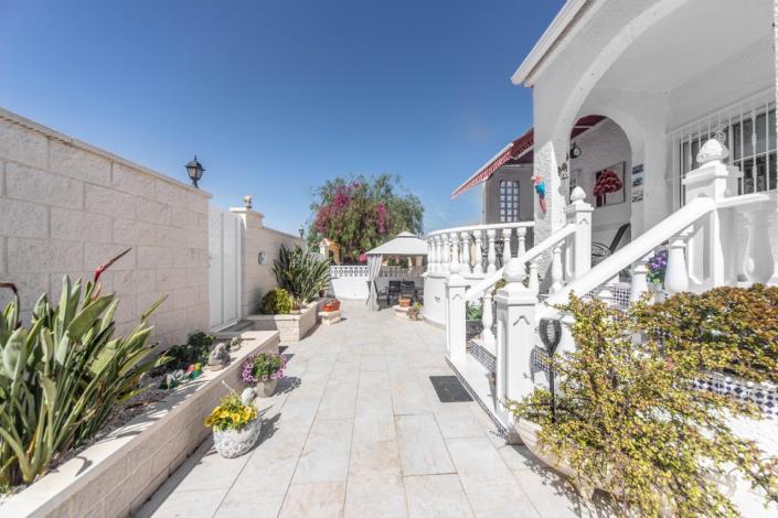 Image No.42-4 Bed Villa for sale