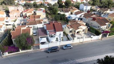 Detached-Property-for-sale-in-La-Marina--52---Canva-