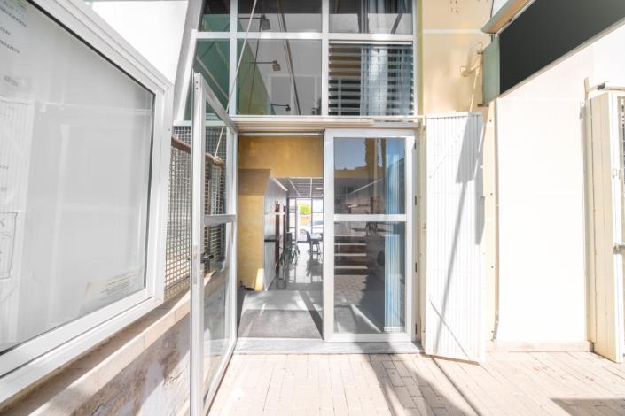 Image No.19-Commercial for sale