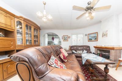 Detached-Villa-For-Sale-In-La-Marina--6---Canva-