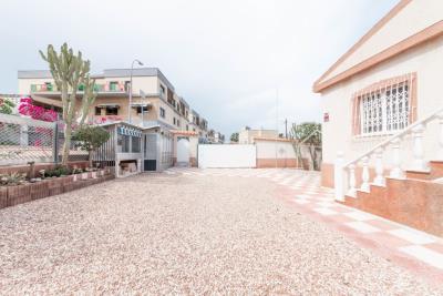Detached-Villa-For-Sale-In-La-Marina--29---Canva-