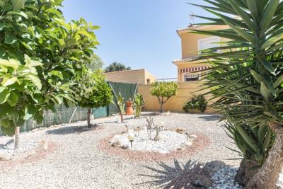 Property-for-sale-in-La-Marina--26---Portals-