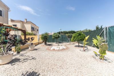 Property-for-sale-in-La-Marina--27---Portals-