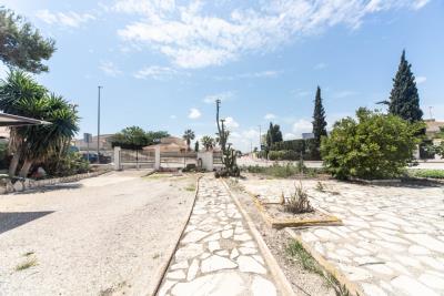 Detached-Villa-for-sale-in-La-Marina--15---Canva-