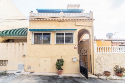 Terraced-Property-For-Sale-In-Costa-Blanca--0---Canva-