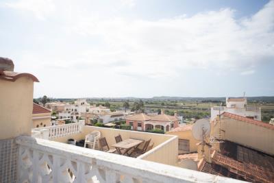 Terraced-Property-For-Sale-In-Costa-Blanca--21---Canva-