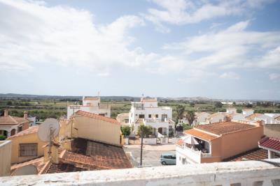 Terraced-Property-For-Sale-In-Costa-Blanca--22---Canva-