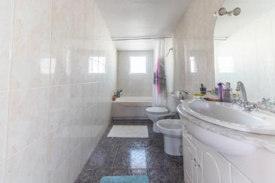 17--Bathroom-3