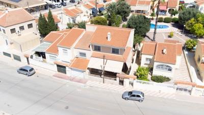 Villa-For-Sale-In-La-Marina--3---Portals-