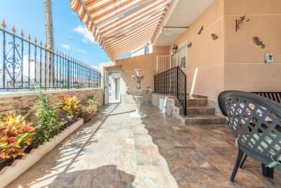 Villa-For-Sale-In-La-Marina--28---Portals-
