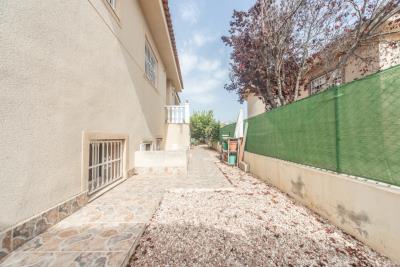 Detached-villa-for-sale-in-La-Marina--29---Portals-